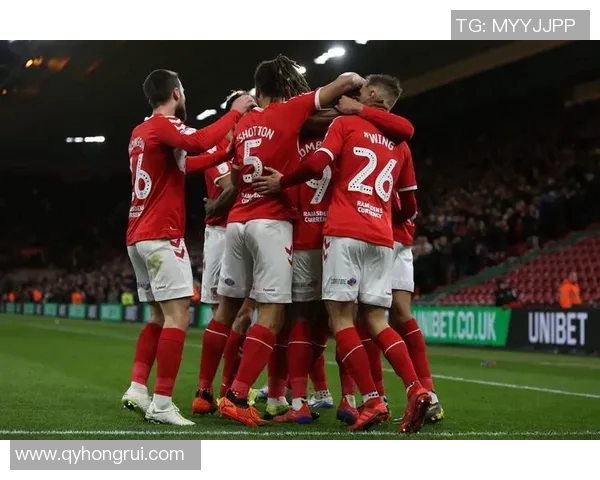 英超球队实力划分:顶级豪门与中游球队对比 英超球队实力划分:顶级豪门与中游球队对比