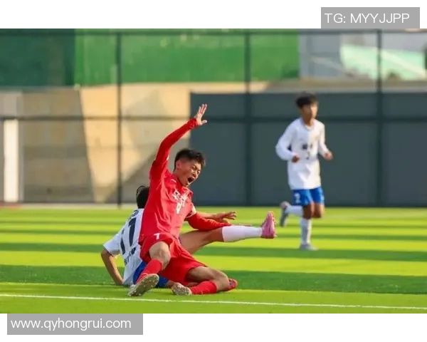 中超冠军荣耀之路:聚焦顶级球队争夺与精彩赛事回顾 中超冠军荣耀之路:聚焦顶级球队争夺与精彩赛事回顾